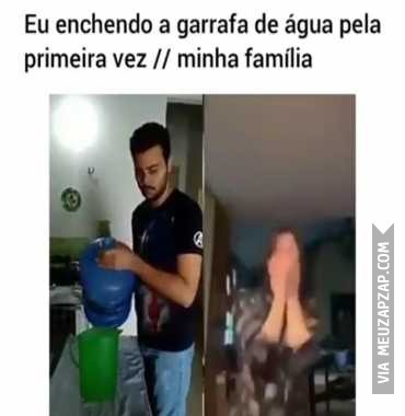 Quando eu faço alguma coisa em casa - Vídeo  Engraçados para Redes Sociais