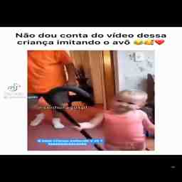 O bebê imitando seu avô - Vídeo Caiu na net para Redes Sociais