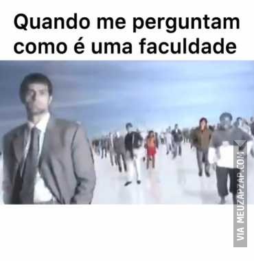 Como é a faculdade  - Vídeo  Engraçados para Redes Sociais