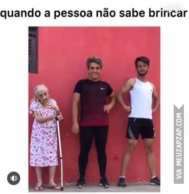 Quando a pessoa não sabe brincar - Vídeo  Engraçados para Redes Sociais