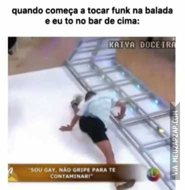 Quando toca funk no bar de baixo  - Vídeo  Engraçados para Redes Sociais